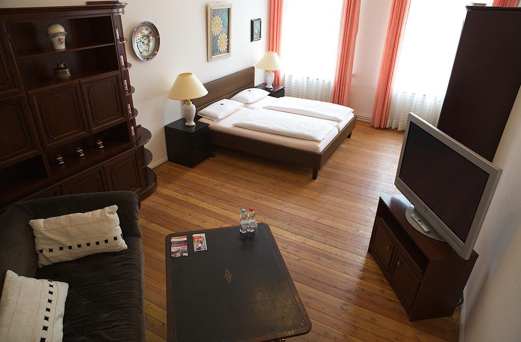 برلين Hotel Pension Fasanenhaus الغرفة الصورة