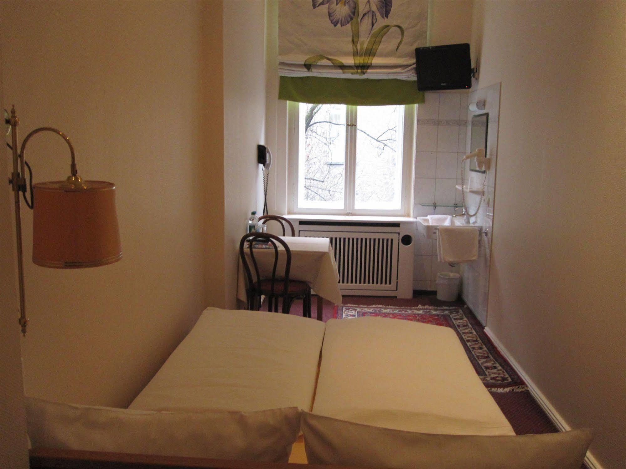 برلين Hotel Pension Fasanenhaus المظهر الخارجي الصورة