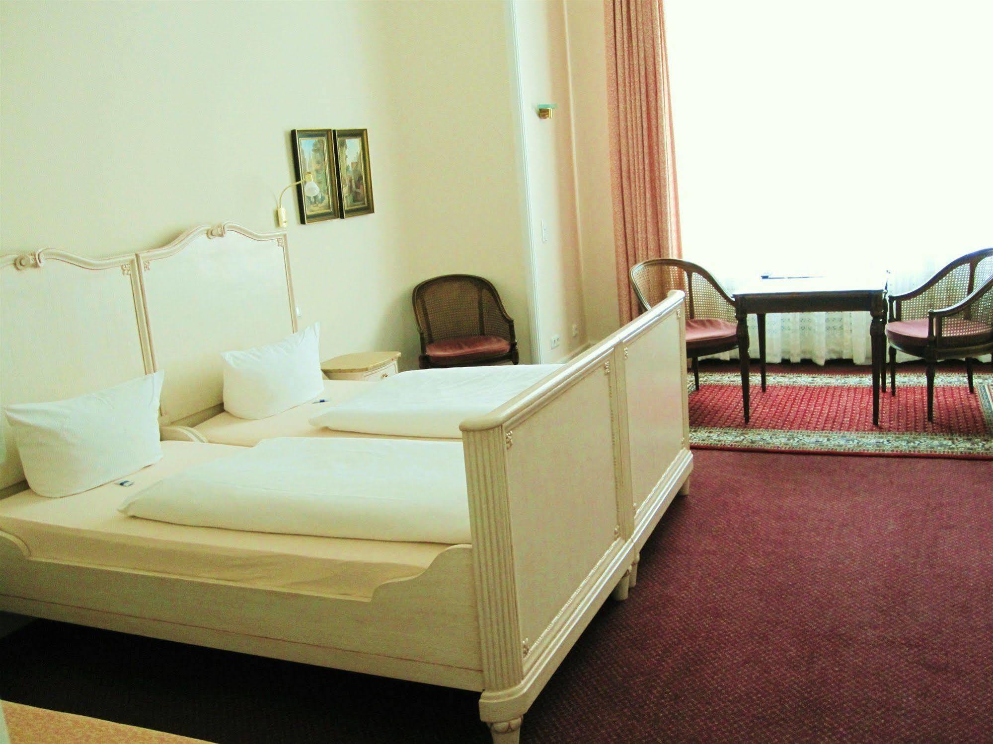 برلين Hotel Pension Fasanenhaus المظهر الخارجي الصورة